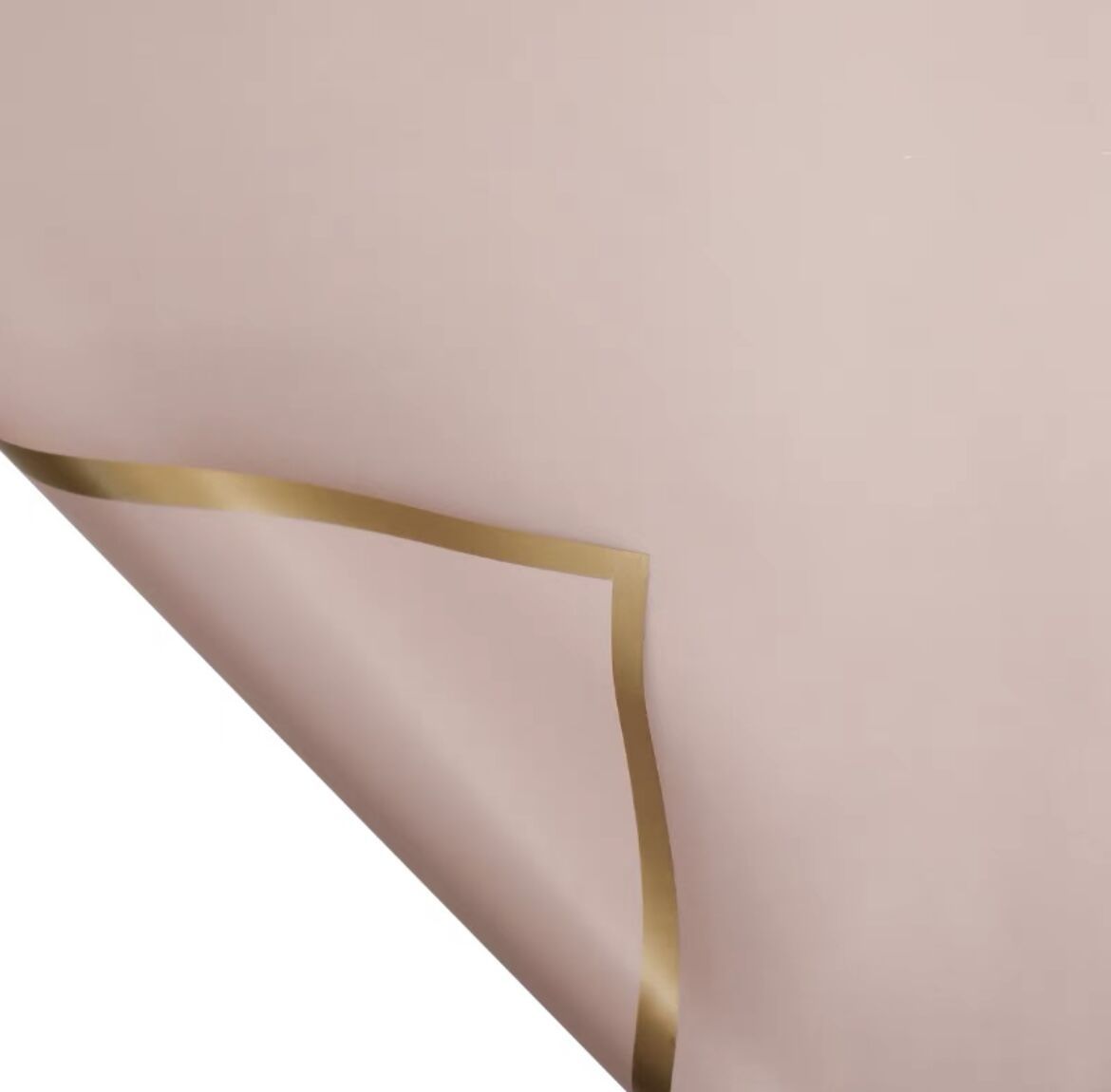 Papel de Envolver Flores Impermeable con Borde Dorado y Diseño Floral de Li Zhiran para Empaquetar Ramos de Flores Frescas.