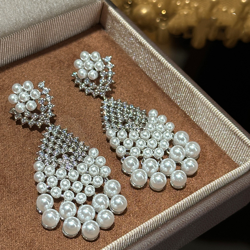 Silver Needle With Diamonds, Water Drop Tassels, Pearls, French Vintage Court Style Earrings, Exquisite Craftsmanship,_voghion.com