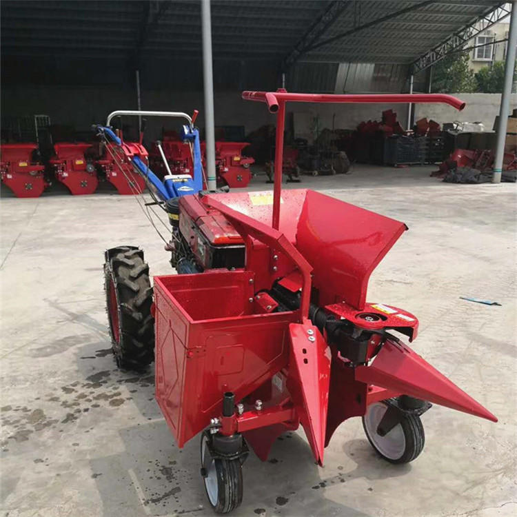 家用小型干鲜玉米收获机  单垄玉米收割机 15马力柴油苞米收割机