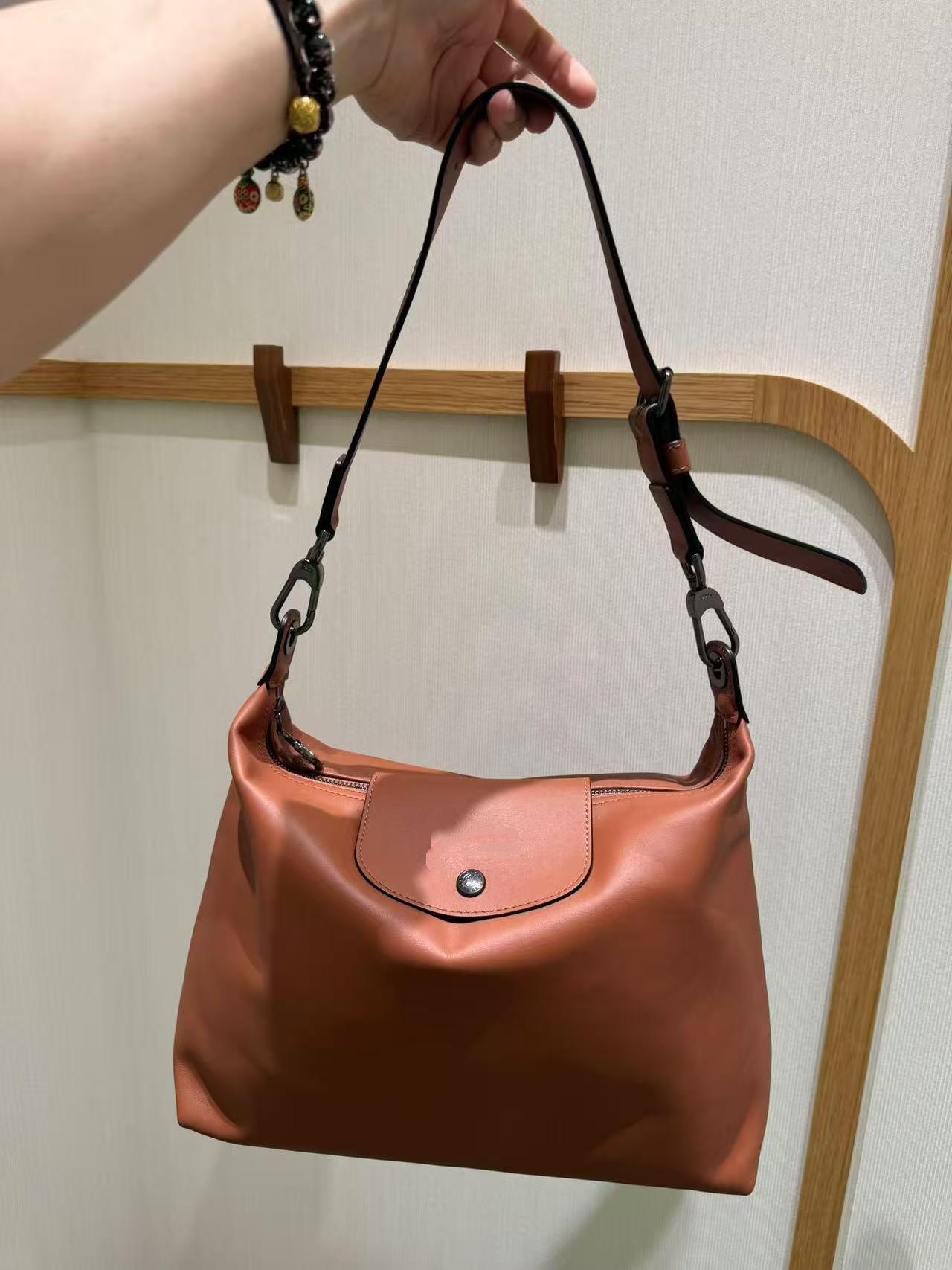 HOBO Cognac color