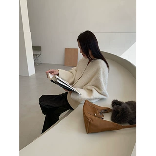 易恩欧inbyin皮毛一体廓形落肩袖羊毛外套女冬季宽松无扣毛呢大衣
