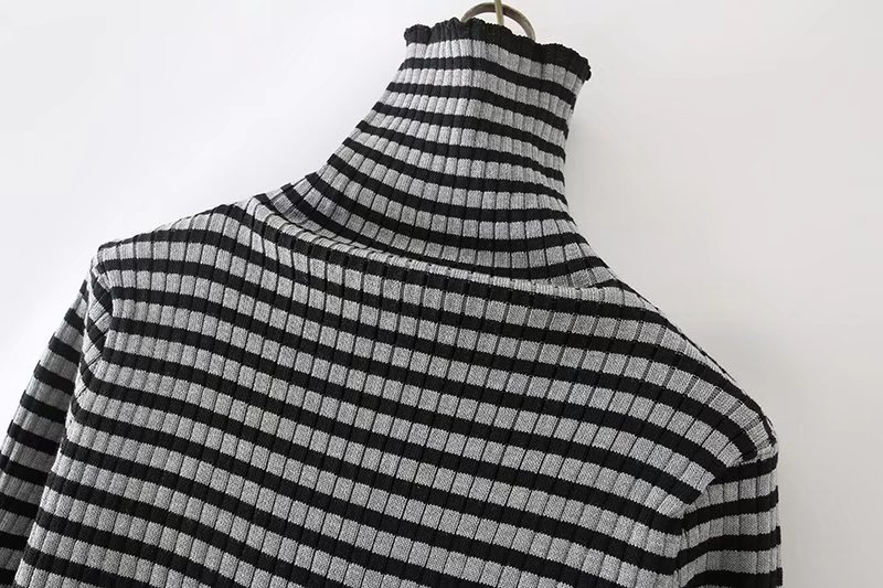 Gray Striped High Collar Long-Sleeved Sweater NSXFL106617