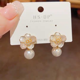 花朵耳钉甜美滴油锆轻奢气质高级感耳环森系个性百搭耳饰女