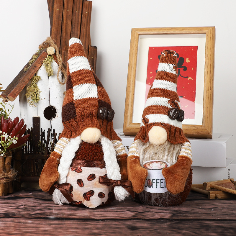 跨境新款咖啡鲁道夫无脸娃娃站姿公仔摆件欧美风公仔橱窗装饰用品