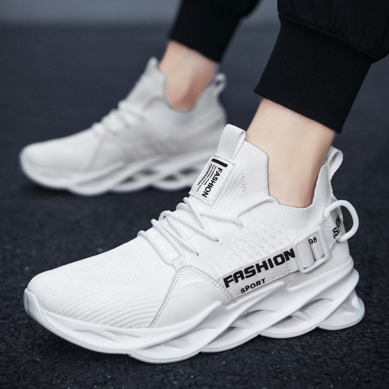 Grenzüberschreitende Laufschuhe für Paare in Größe 46 mit leichter Dämpfung, bequemer, fliegender, gewebter, atmungsaktiver weißer Schuh, lässiger Mesh-Sportschuh_voghion.com