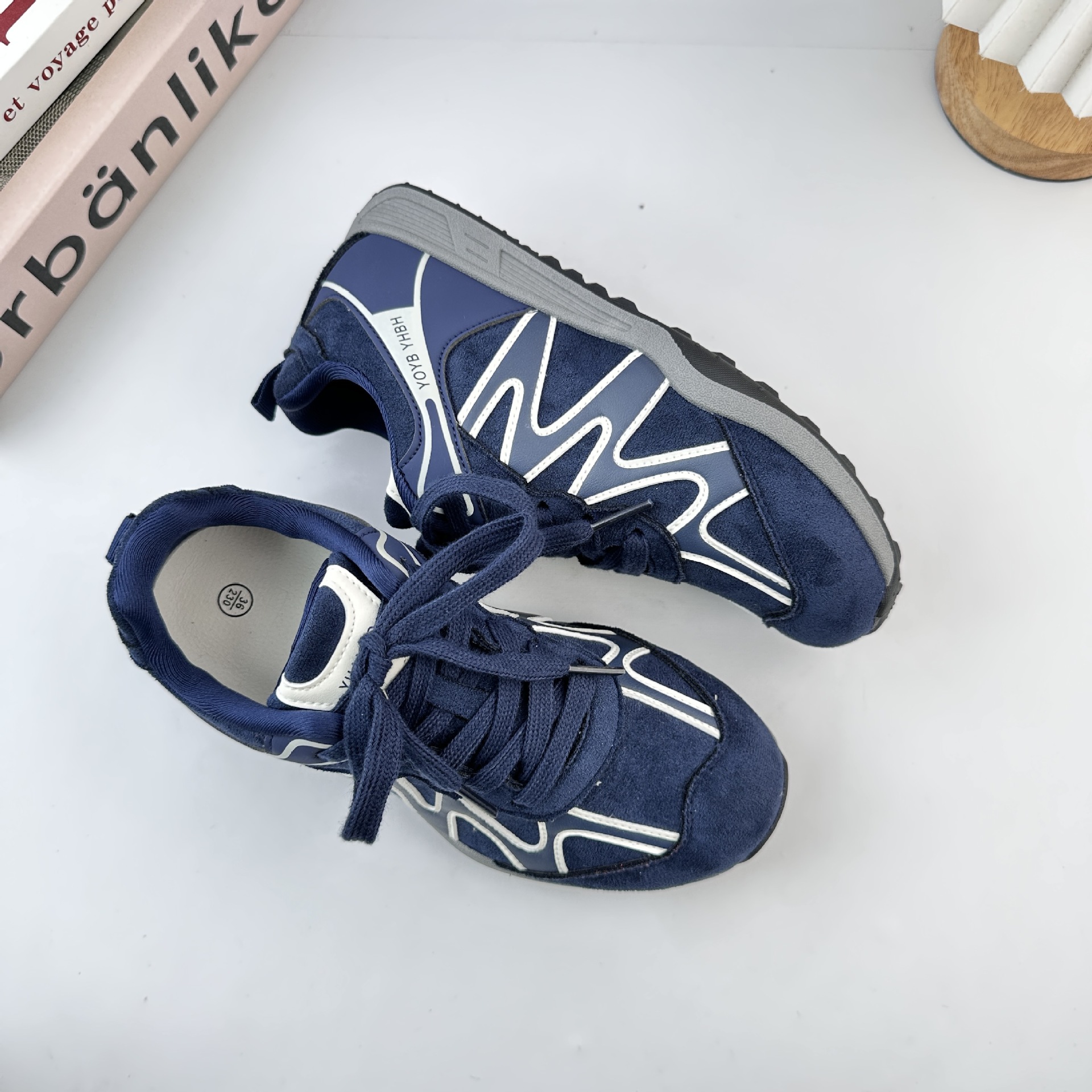 Yuanbo 2025 otoño nuevo estilo de moda casual zapatos de deporte ligero zapatos de carrera transpirables versátiles zapatos de entrenamiento Agand