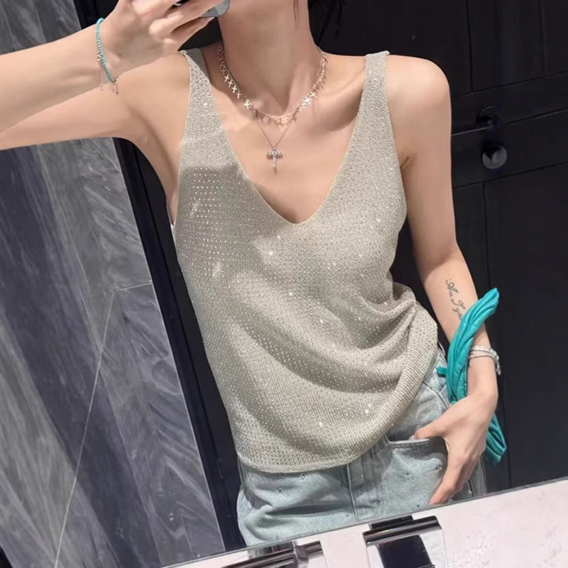 Stylish and Unique V-Neck Sequin Sleeveless Vest for Women, 2025 Spring New Model, Sexy Versatile Chic Top for Layering
