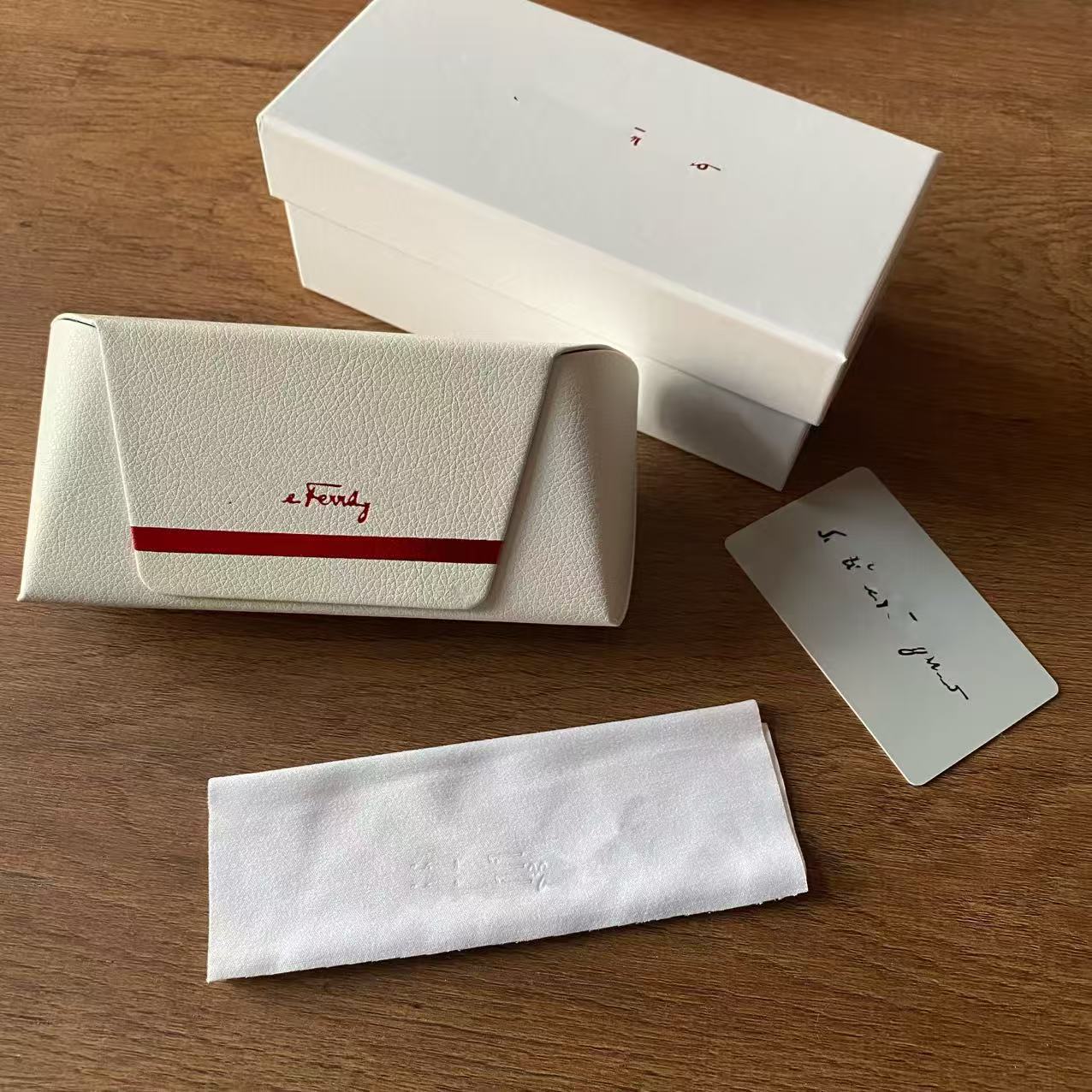Fábrica al por mayor directa de una sola pieza de caja de espejos de alta calidad caja de almacenamiento gafas de sol gafas de sol caja de gafas de sol