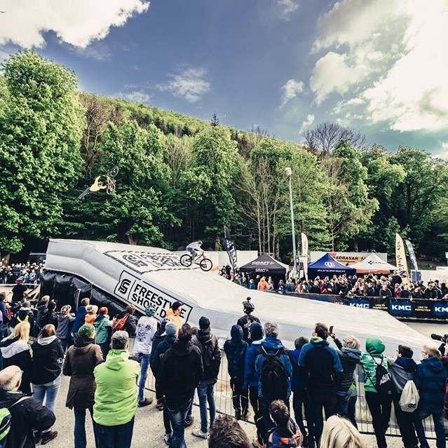 Deportes extremos al aire libre MTB inflable truco salto de seguridad cojín airbag aterrizaje entrenamiento rampa colchón FMX