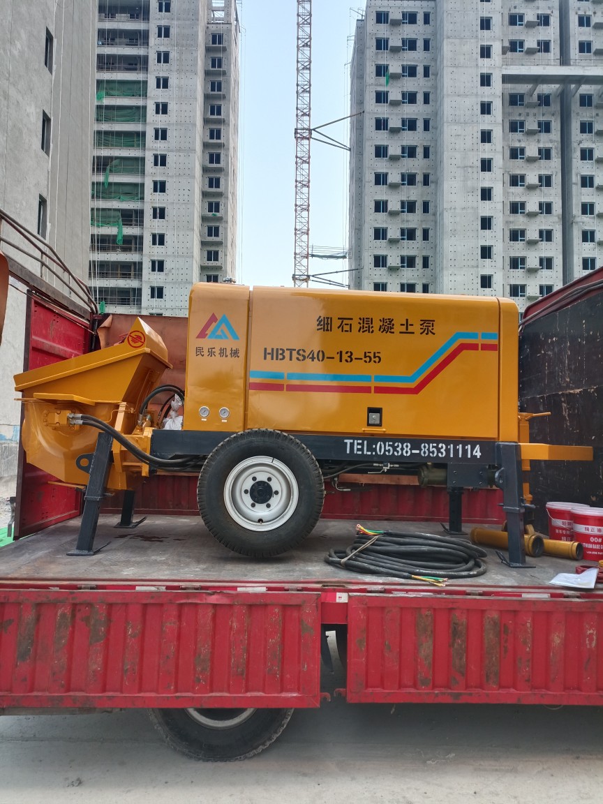 混凝土设备配件管道:细石泵 拖泵 车载泵  臂架泵