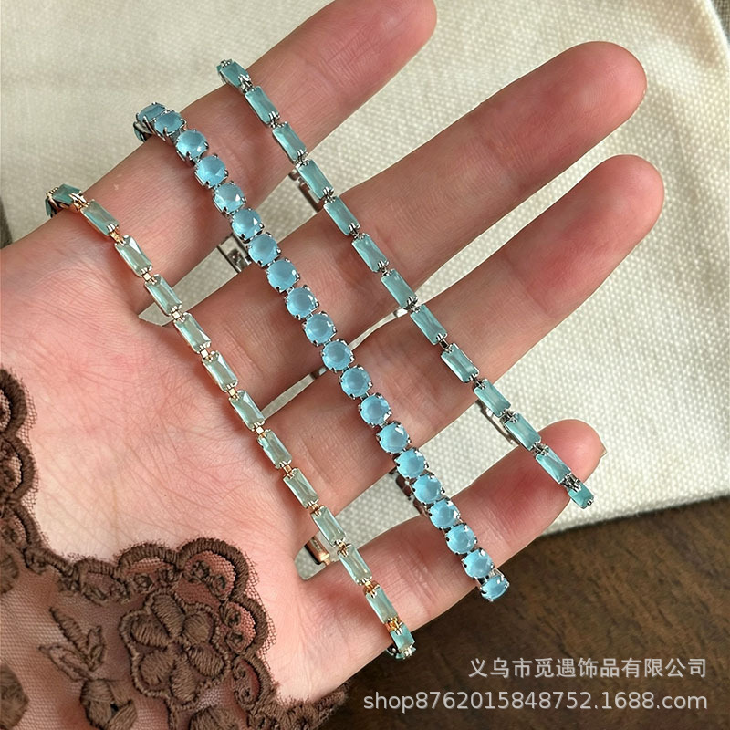 Vintage Misty Light Blue Zircon Bracelet for Women, Niche High-End Exquisite Versatile Elegant Simple Spring-Summer Commuting Jewelry