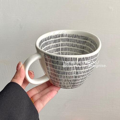 Ins style retro hand-kneaded irregular ceramic mug coffee cup oatmeal breakfast cup milk cup yogurt soy milk