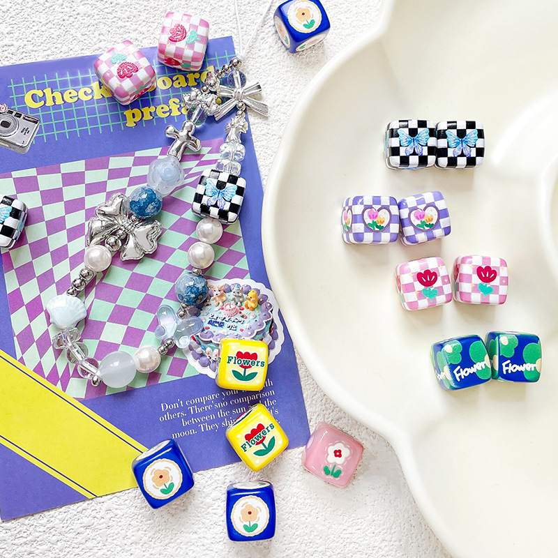 Brand acrylic beads