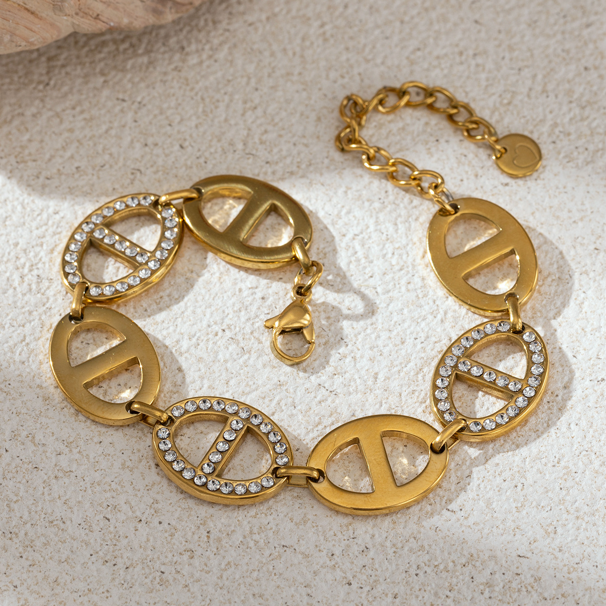 Collar de acero inoxidable de la UE y los Estados Unidos, el conjunto de joyas de nicho ligero de lujo de acero de titanio para mujeres no se desvanecen, joyas de dinero transfronterizas image 4