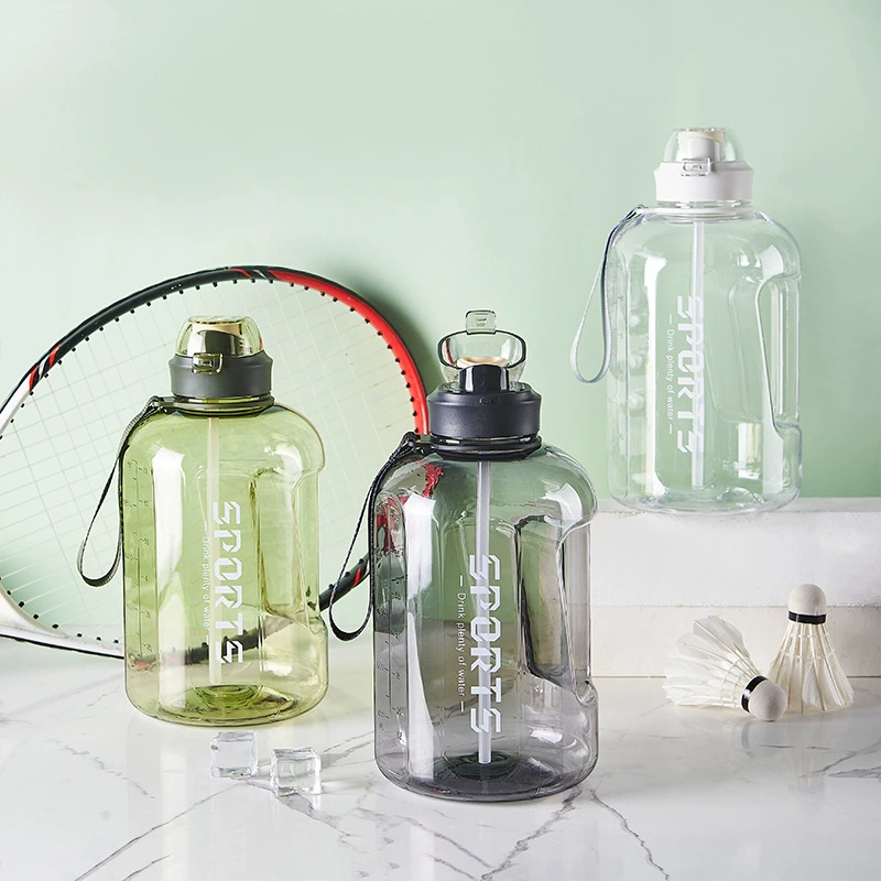 Capacious sports bottle for gym, 2600 ml
