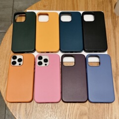 新しい革の磁気はiphone16 promaxmagsafe携帯電話のリンゴ15の強い磁気の保護カバーを適用します。