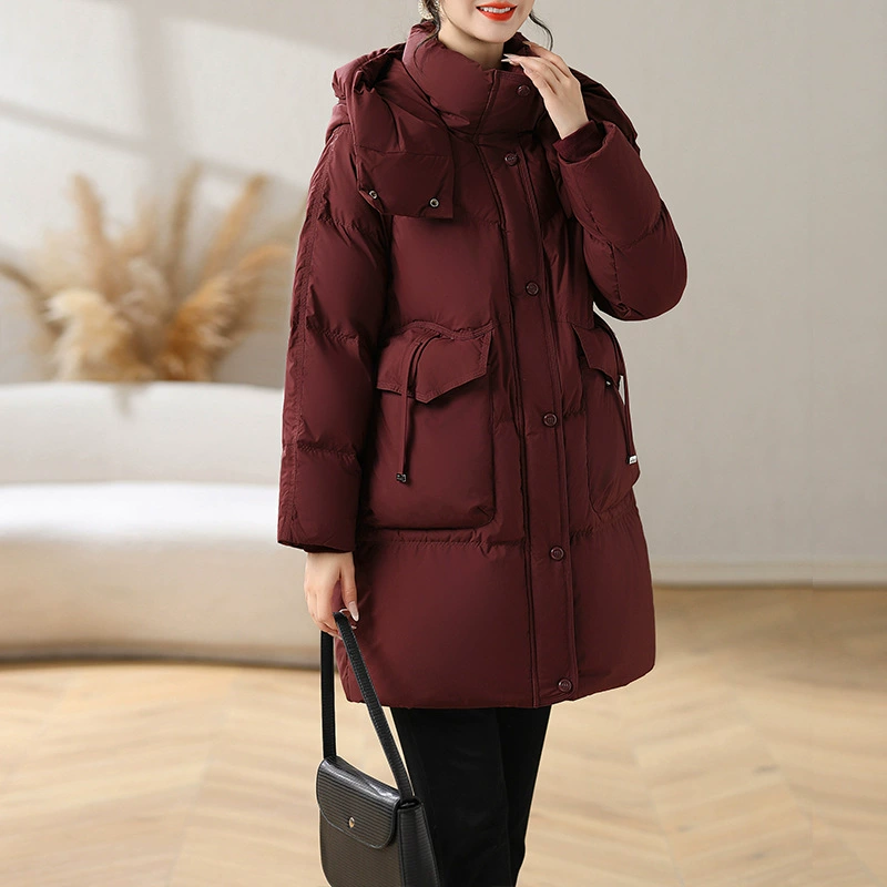 Толстая мама с капюшоном