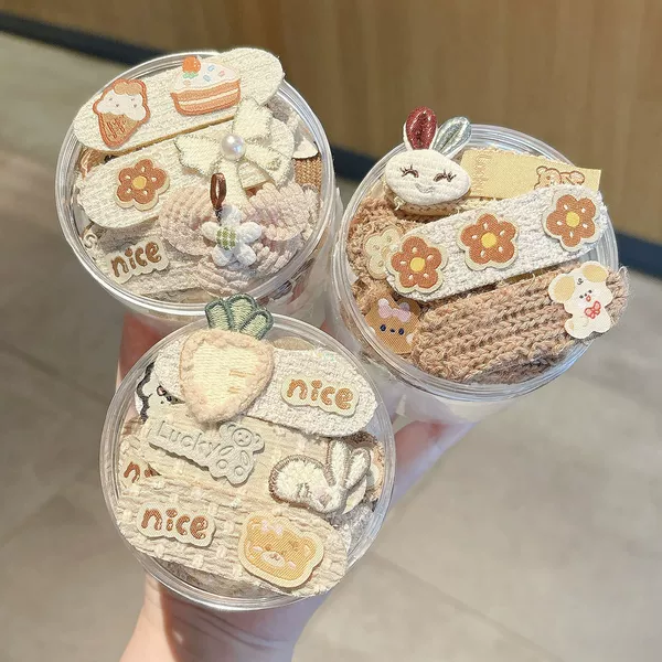 Autumn and winter cartoon children's hair accessories, sweet and adorable, 2026 new style, versatile and cute forehead stickers with magic tape