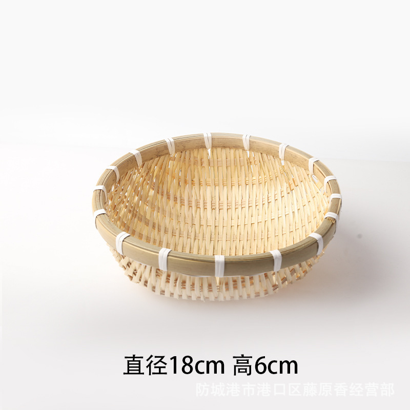 竹編み箕饅頭収納かご竹編み製品かご竹編みかごの野菜を洗って、水を切って米かごの果物かごの小さいかごを洗います。|undefined