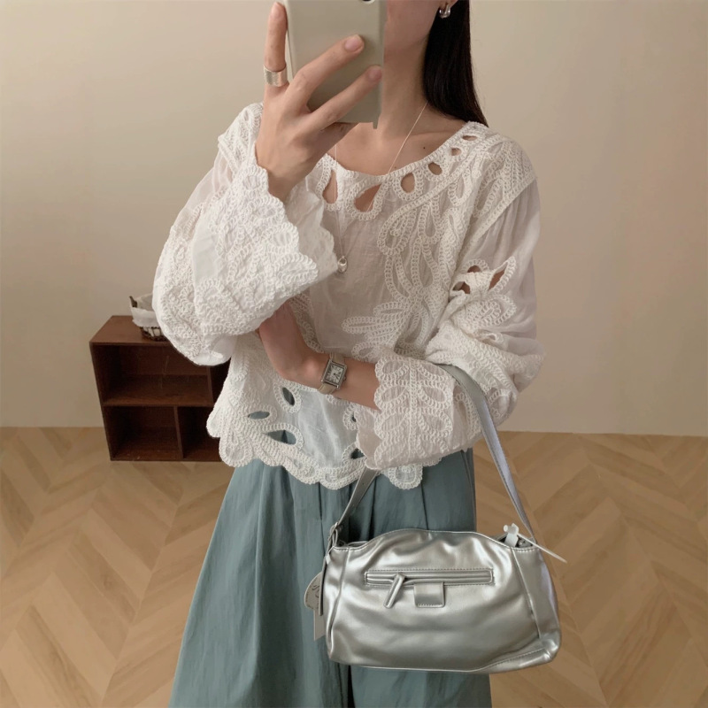 Korean-Style Design Hollow-Out Embroidered Long-Sleeve Pullover Shirt for Women, New Spring and Autumn Model, Unique and Beautiful Loose Off-Shoulder Top Korean-Style Design Hollow-Out Embroidered Long-Sleeve Pullover Shirt for Women, New Spring and Autumn Model, Unique and Beautiful Loose Off-Shoulder Top