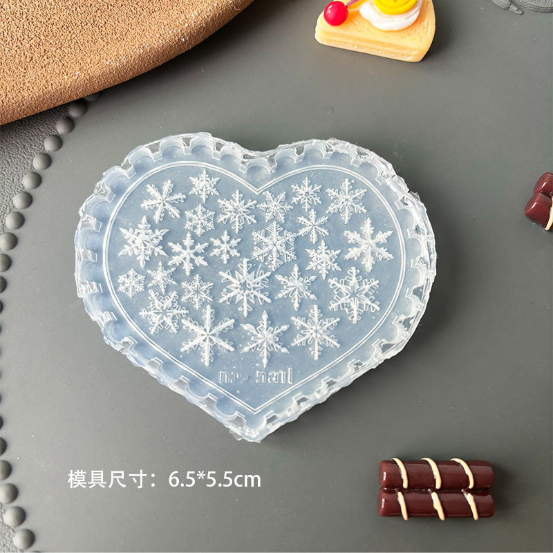 Venta caliente transfronteriza molde de manicura de alta transparencia animal de dibujos animados oso bowknot ramo DIY modelo de manicura en relieve tridimensional