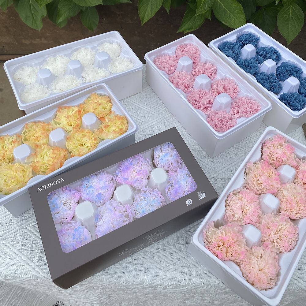Grado una flor eterna clavel flor cabeza 4-5cm8 DIY FLORAL enseñanza caja de regalo del Día de la Madre fábrica al por mayor