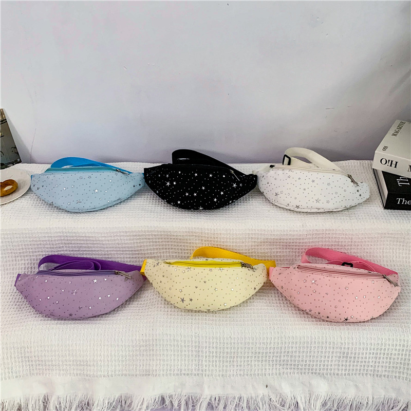 Moda coreana de color sólido para niños y niñas bolsas de pecho lindas pequeñas estrellas bolsas de cintura para bebés 2025 nuevo tipo de bolsas de mochila para niños