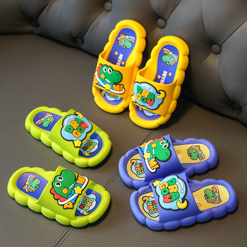 Детские тапочки, летние милые Мультяшные динозавры для мальчиков, домашние Нескользящие Детские тапочки с мягкой подошвой, тапочки для мальчиков