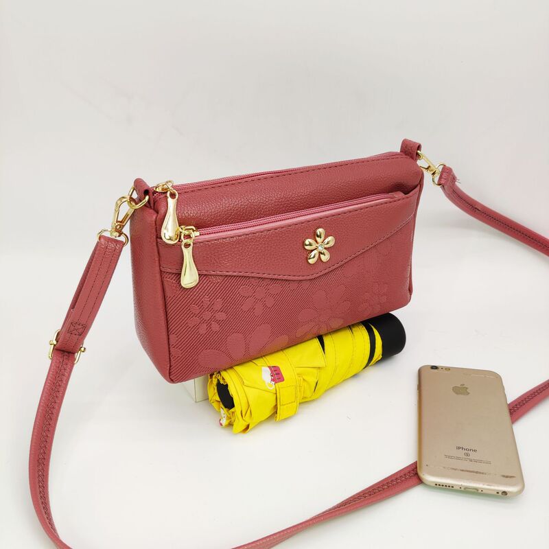 Dai Ouya 2022 Summer New Middle-aged and Elderly Mothers Fashion Embossed Large Capacity Single Shoulder Crossbody Bag for Women