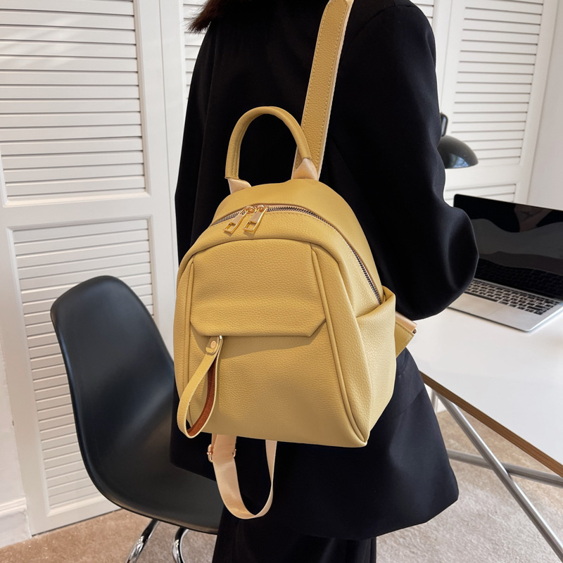 Bolsos para mujer 2023 nuevo estilo coreano de cuero suave para mujer mochila de viaje de arte de moda mochila para mujer al por mayor