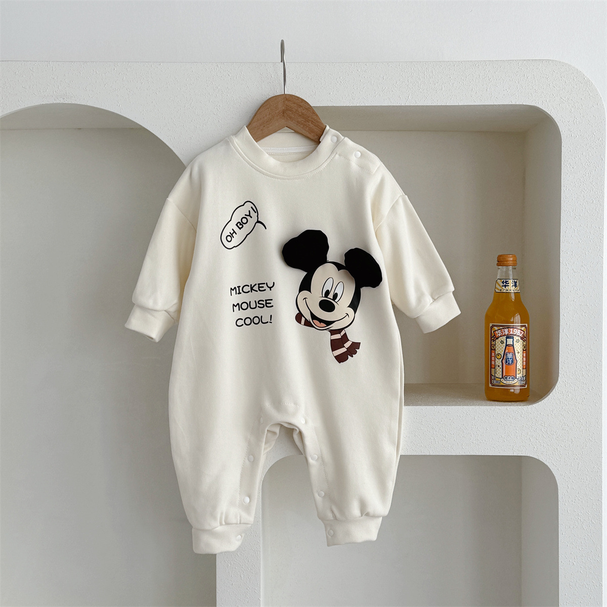 2025春モデル大集合! ファッションの赤ちゃんの服A綿は柔らかくて快適です。