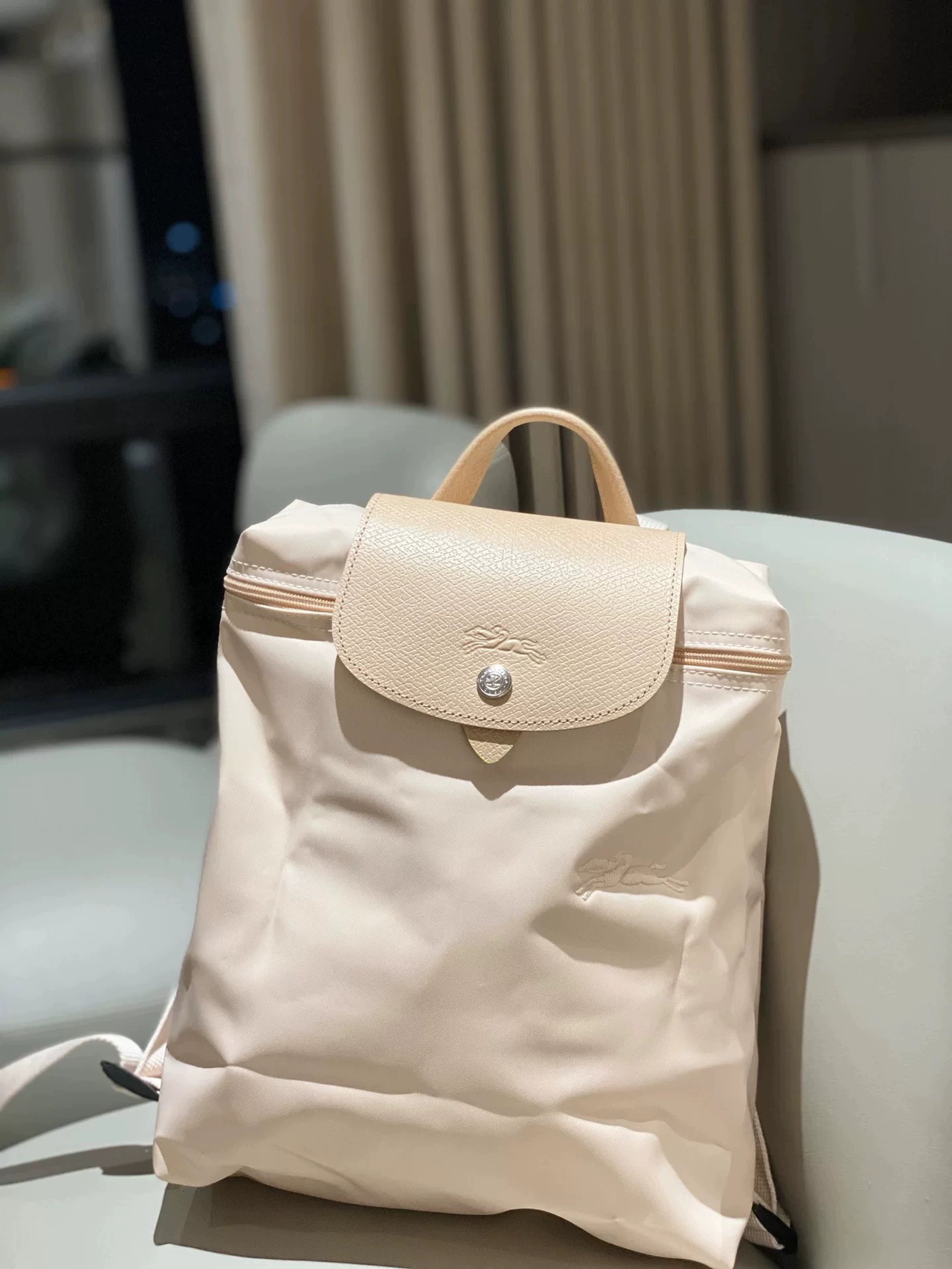 Nylon backpack, travel bag for leisure, classic one-shoulder bag, shoulder bag