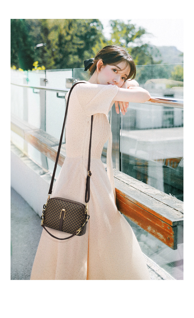 2023 neuer heißer Verkauf Retro Hand tragen kleine quadratische Tasche einfache mittlere Alter Mama Null Brieftasche eine Schulter Umhängetasche_voghion.com