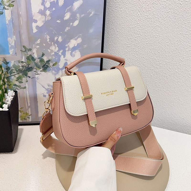 Qadın kiçik çiyin çantası, teksturalı kvadrat model