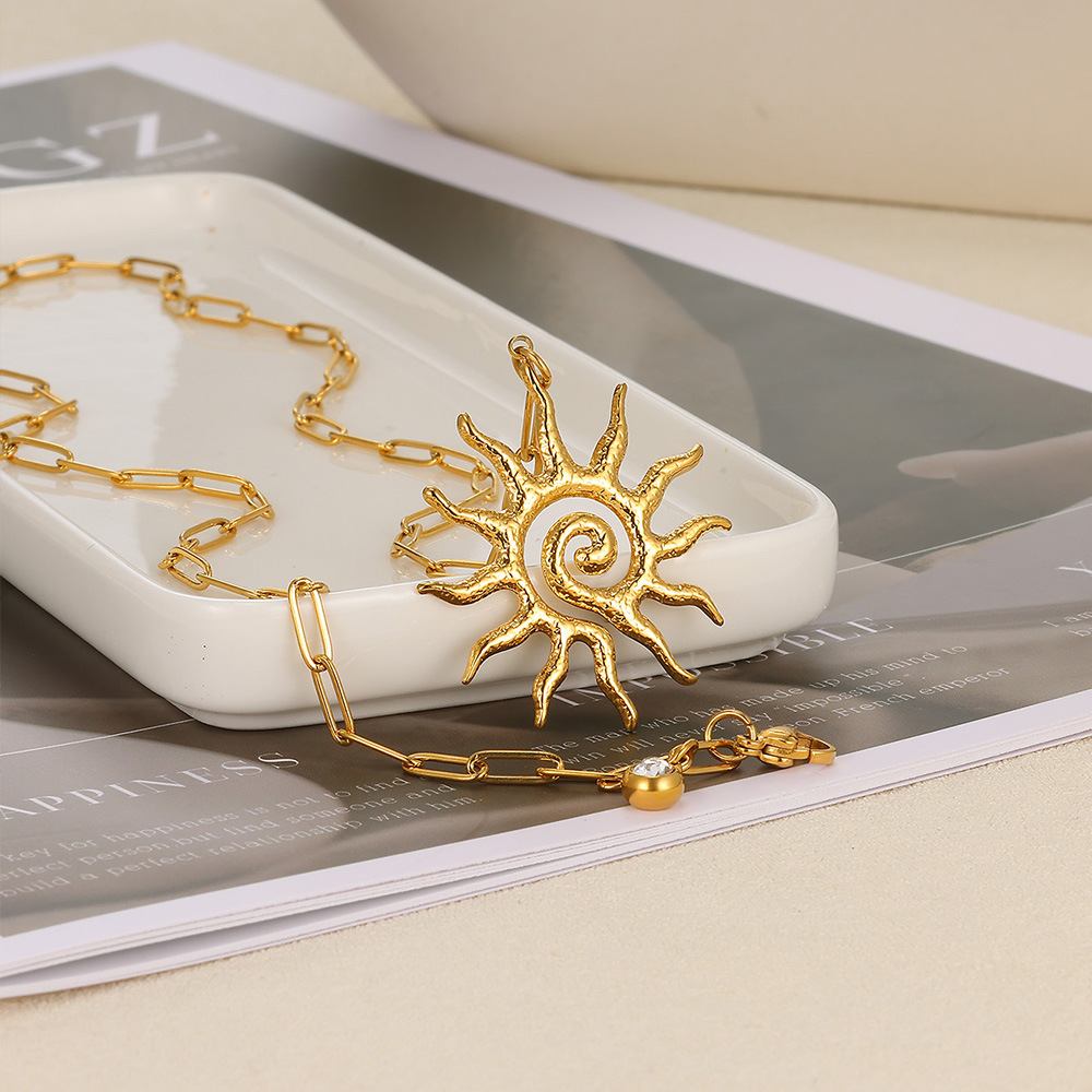 Paperclip Chain Chain Type 1 Piece Quantity PVD Coated Real Gold Plated Sun 304 Stainless Steel Elegant Vintage Style Waterproof Non Tarnish 304 Stainless Steel Lobster Trigger Clasp Closure Pendant Necklace