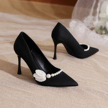 2023小众设计高级感珍珠法式结婚婚鞋尖头细跟大码424344小码3031