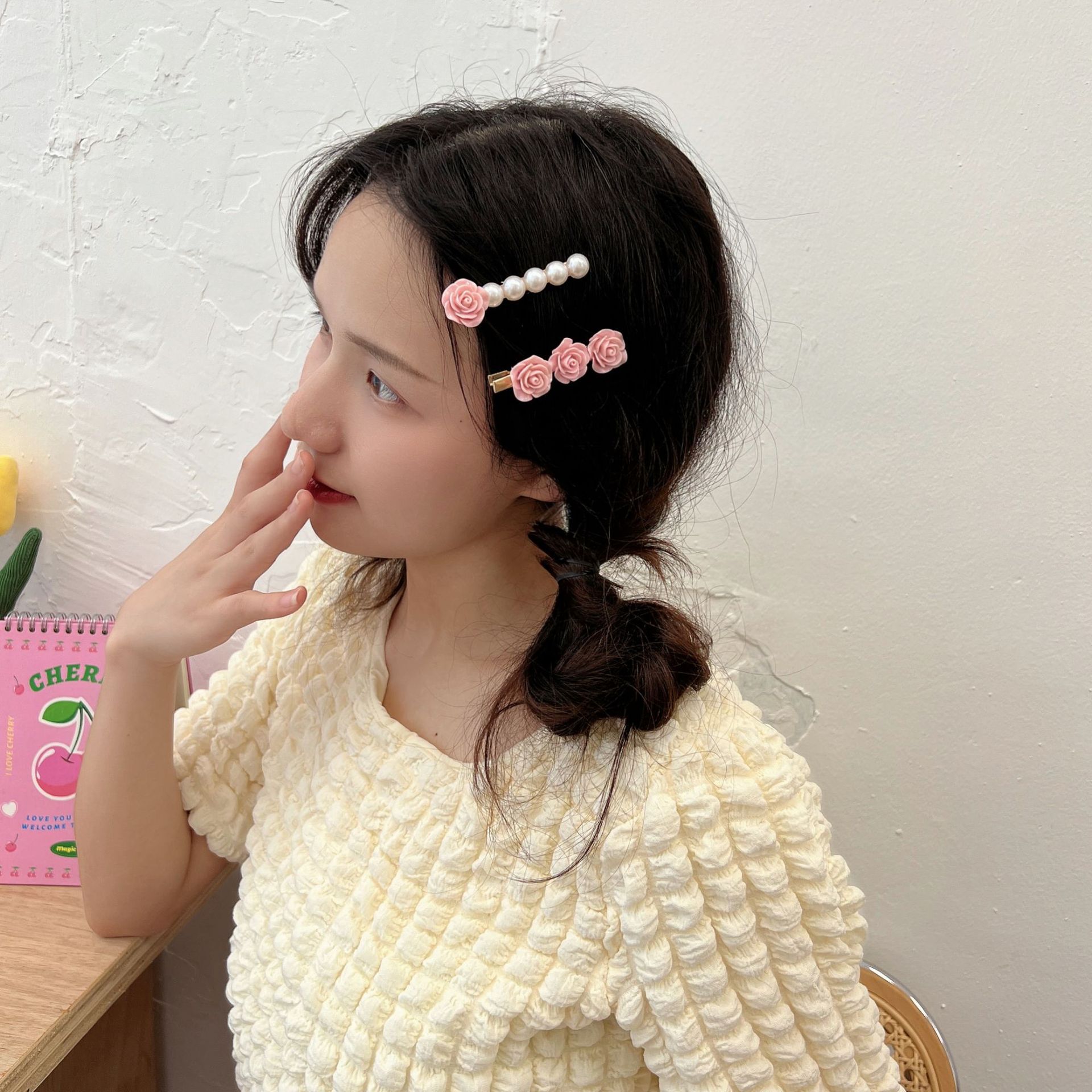 Pink Flower Small Hairclip Female Sweet Cute Hair Accessories display picture 7