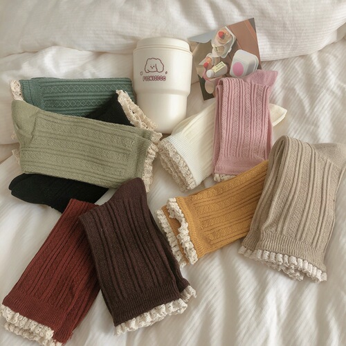 Solid color lace twist socks women's mid-calf socks ins trendy cotton socks spring and autumn jk Japanese cute autumn and winter girls' growth socks
