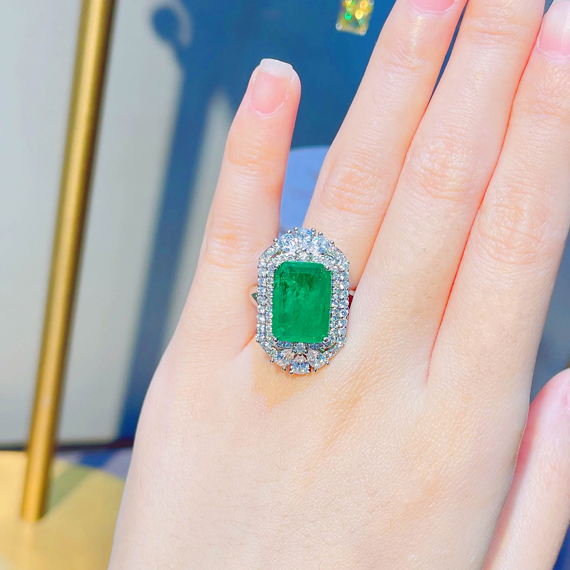 Imitation Natural Cotton Wool Emerald Ring Luxury Full Diamond Copper Open Ring display picture 1