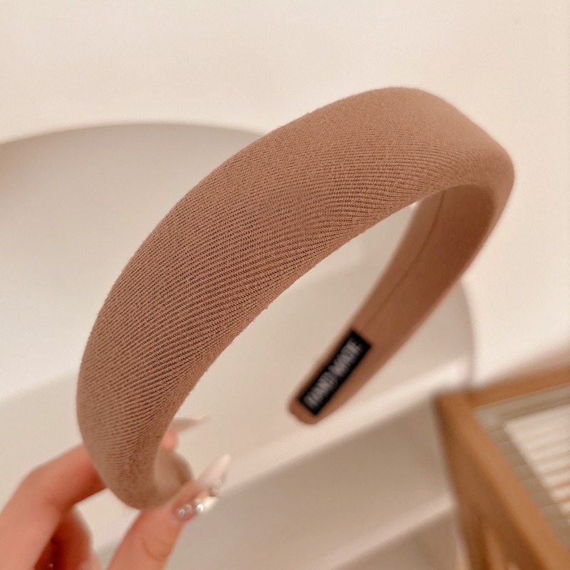 Diadema fina de color café de otoño e invierno para mujer 2025 nueva diadema de lavado de cara de cabello sensible a la presión de alta calidad, parte superior del cráneo alto, tocado de paquete de cabello antideslizante