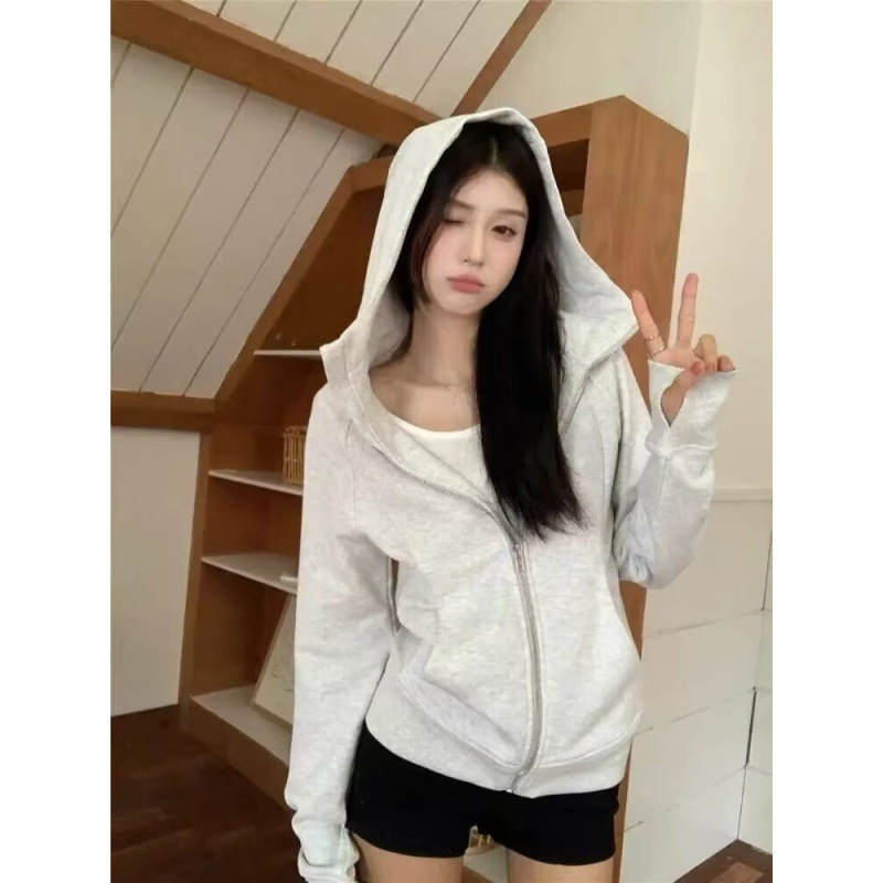 Long-sleeve with hood