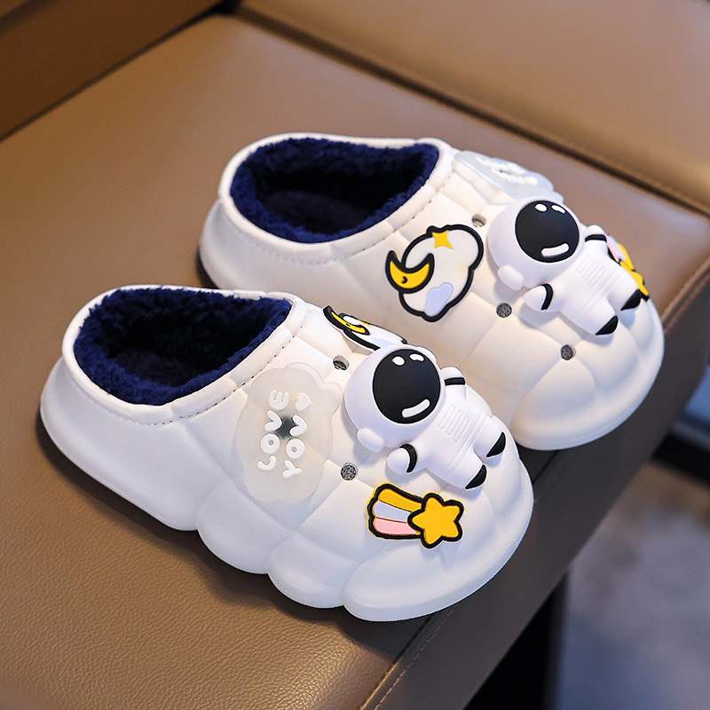 Zapatillas de algodón para niños invierno 2024 nuevos niños y niñas antideslizantes impermeables calientes de terciado zapatos de algodón para niños pequeños y medianos