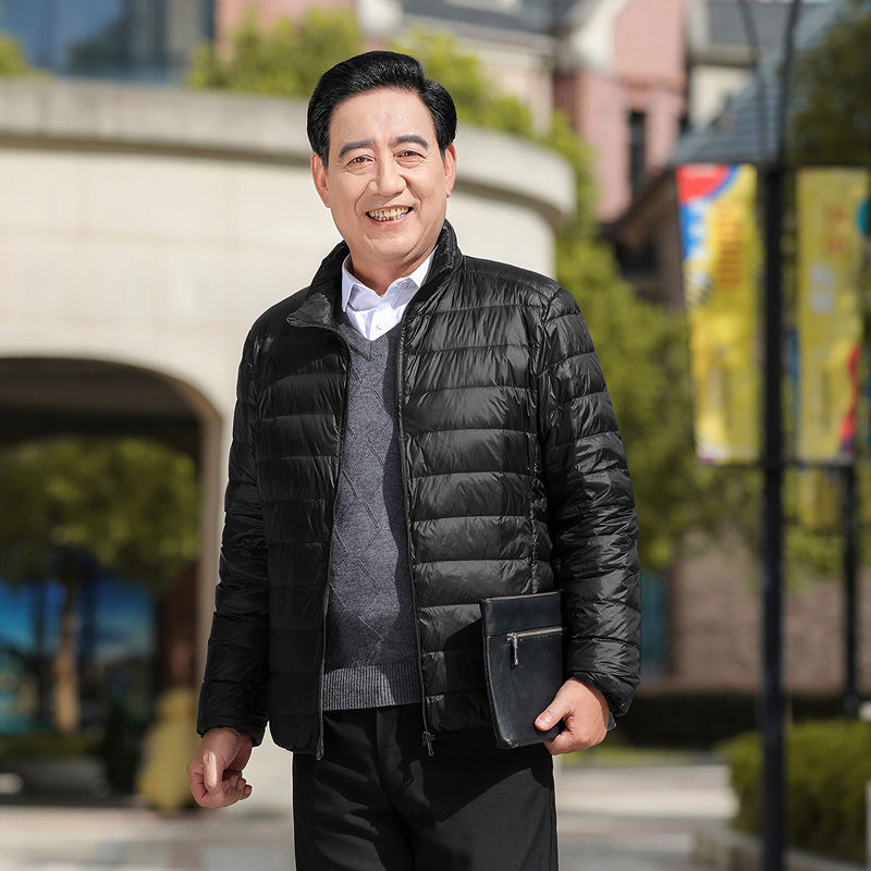 Transfronterizo Tik Tok nuevo chaqueta de plumón ligera hombre de mediana edad padre vestido de cuello corto chaqueta de invierno grande moda