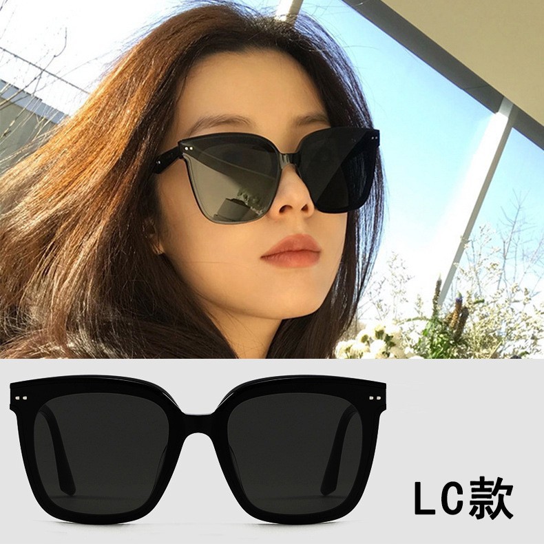 R8-black frame black film
