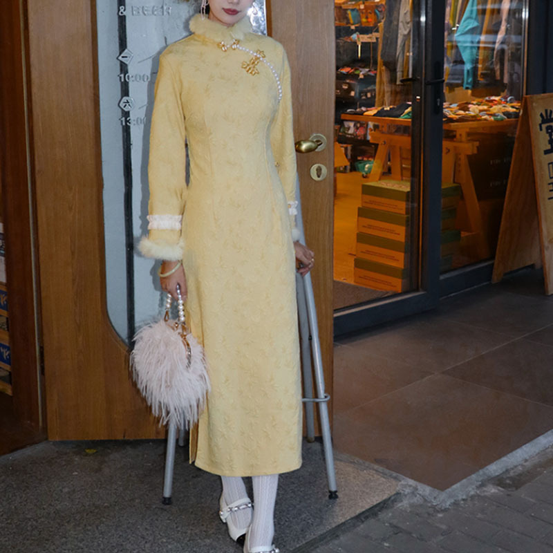 New Chinese-style Fleece-lined Thickened Improved Cheongsam, 2025 New Model, Youthful Sophisticated, Autumn And Winter_ecoleips.com