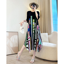一件代发三宅褶皱连衣裙女夏季宽松遮肚高级感优雅中长款印花裙子