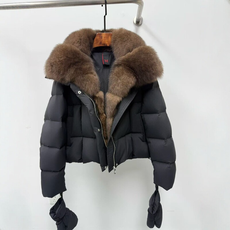 2025 Winter New Luxury Fox Fur Collar Gloves down Jacket Women's Short Loose Thickened Fur Jacket 2025 Winter New Luxury Fox Fur Collar Gloves down Jacket Women's Short Loose Thickened Fur Jacket