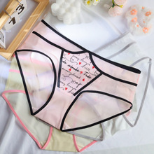 ����Ӣ�Ĵ̽�Ů��ѝ�Ը��ٽz����ѝ��͸�W���p��ײɫ�е���Ů��ѝ