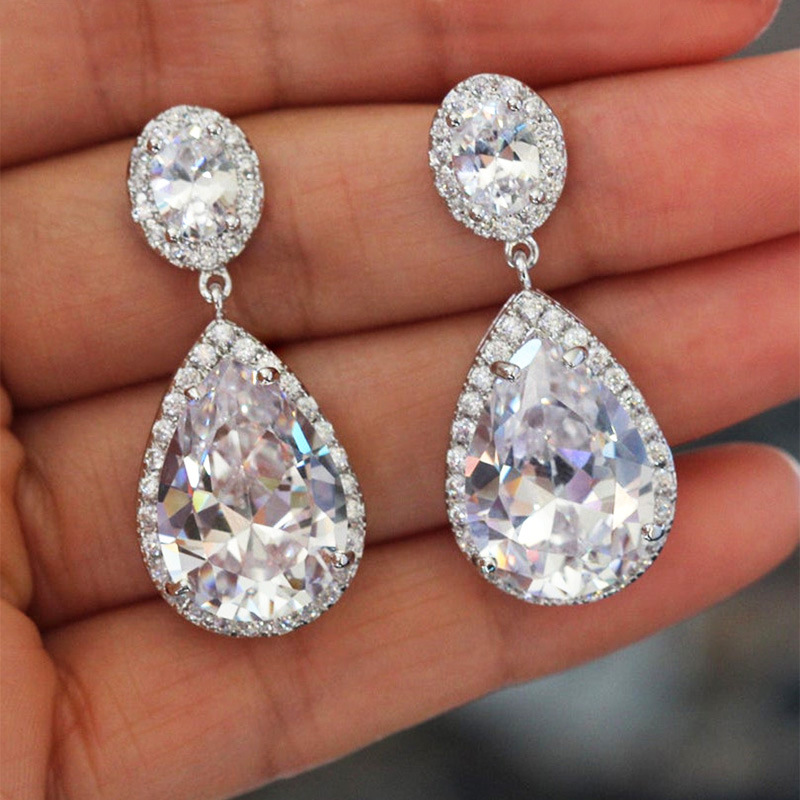 Mode Simple Goutte D&#39;eau Zircon Boucles D&#39;oreilles En Cuivre En Gros display picture 3