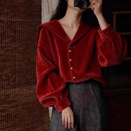 复古红灯芯绒海军领珍珠扣衬衫女款2025新款设计感高级法式上衣冬